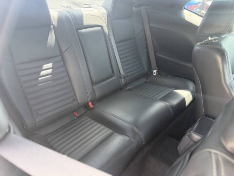 2013 Dodge Challenger R/T Plus