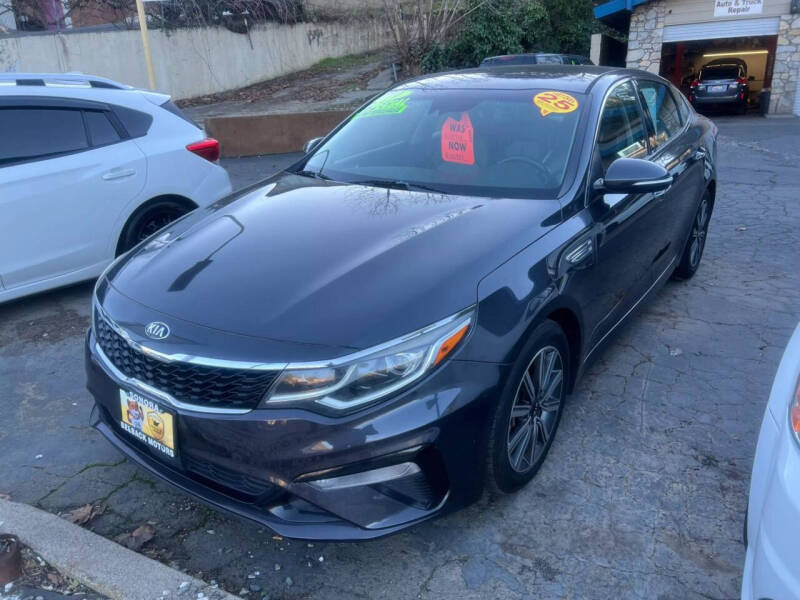 2019 Kia Optima for sale at BEE BACK MOTORS in Sonora CA