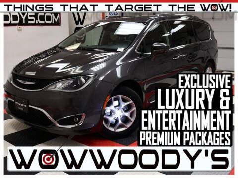 2019 Chrysler Pacifica for sale at WOODY'S AUTOMOTIVE GROUP in Chillicothe MO