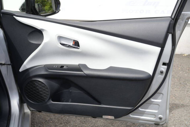 2017 Toyota Prius Four