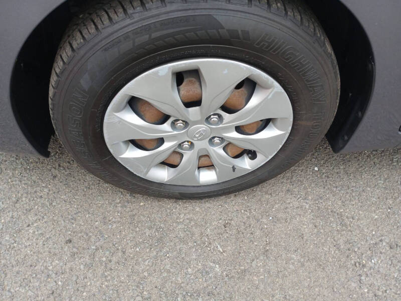 2017 Hyundai Accent SE
