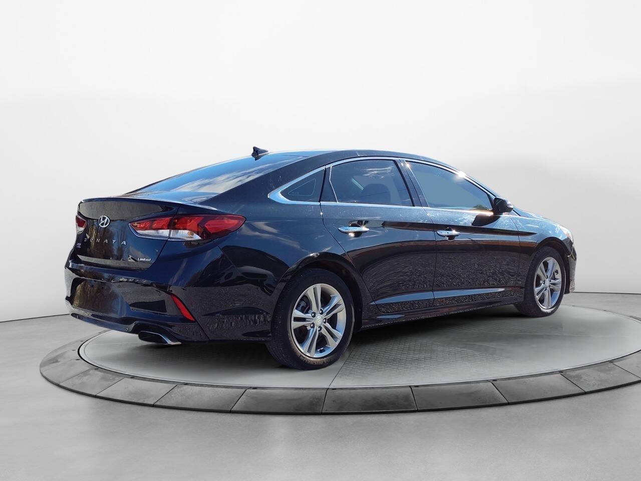 2018 Hyundai SONATA for sale at Tennessee Motors in Elizabethton, TN