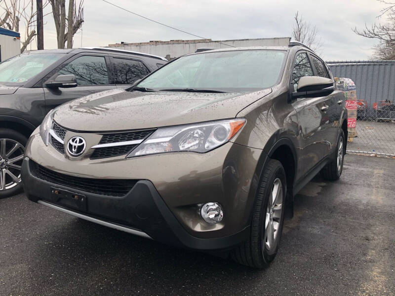 2013 Toyota RAV4 for sale at OFIER AUTO SALES in Freeport NY