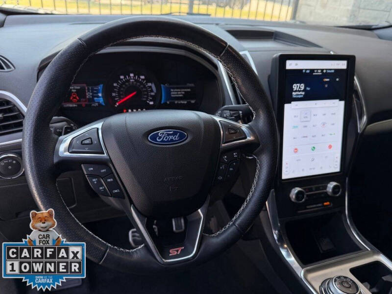 2022 Ford Edge ST