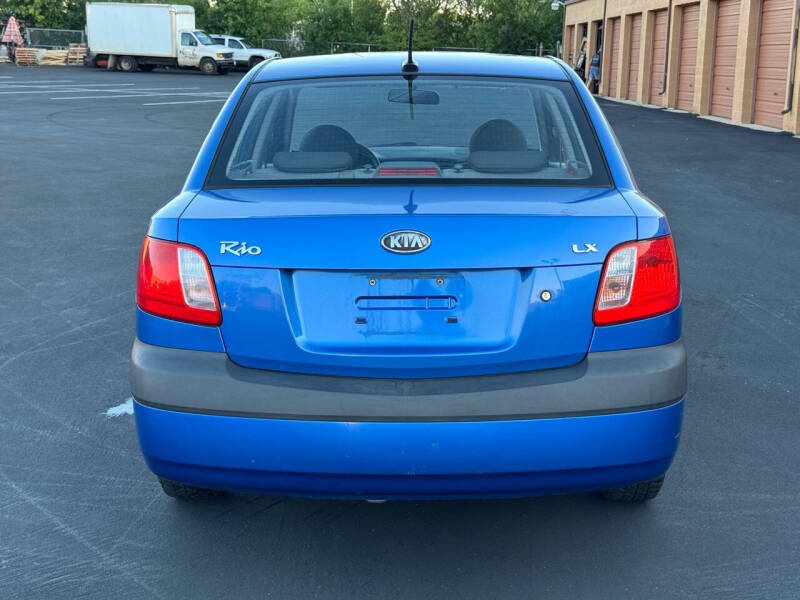 2009 Kia Rio LX photo 6