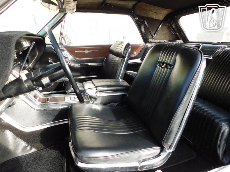 1965 Ford Thunderbird