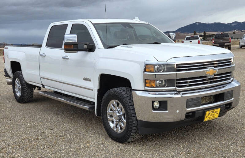 2016 Chevrolet Silverado 3500HD High Country's photo