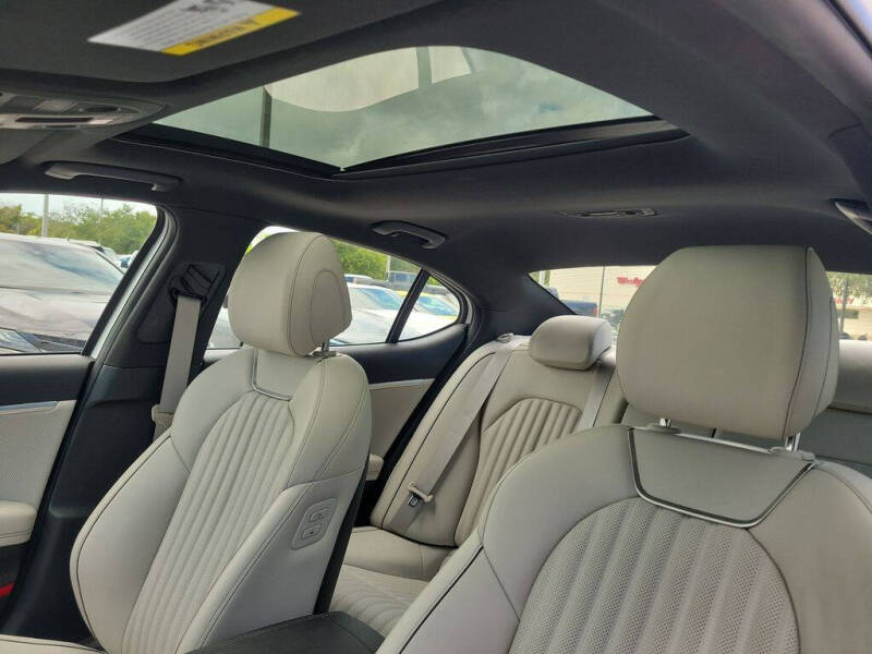 2025 Genesis G70