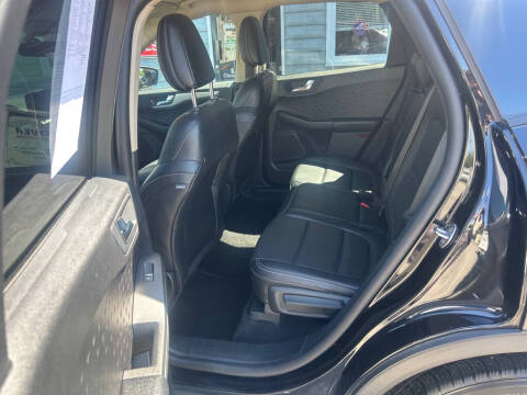 2020 Ford Escape SEL