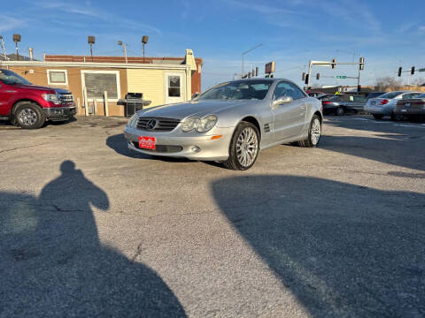 2004 Mercedes-Benz SL-Class for sale at Corridor Motors in Cedar Rapids IA