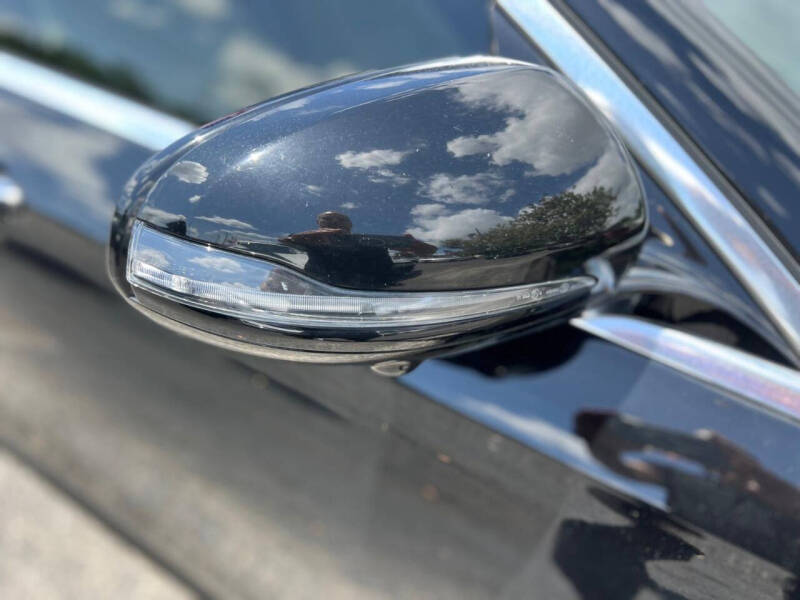 2019 Mercedes-Benz E-Class E 300