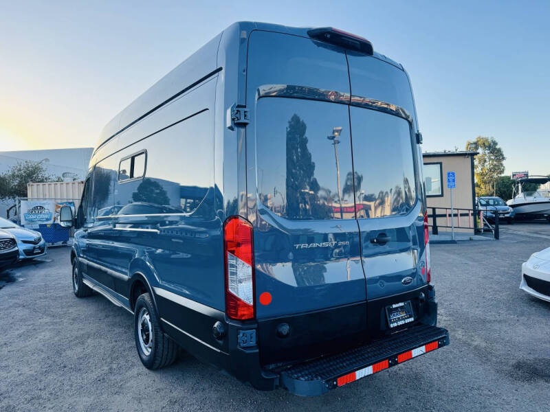 2020 Ford Transit 250