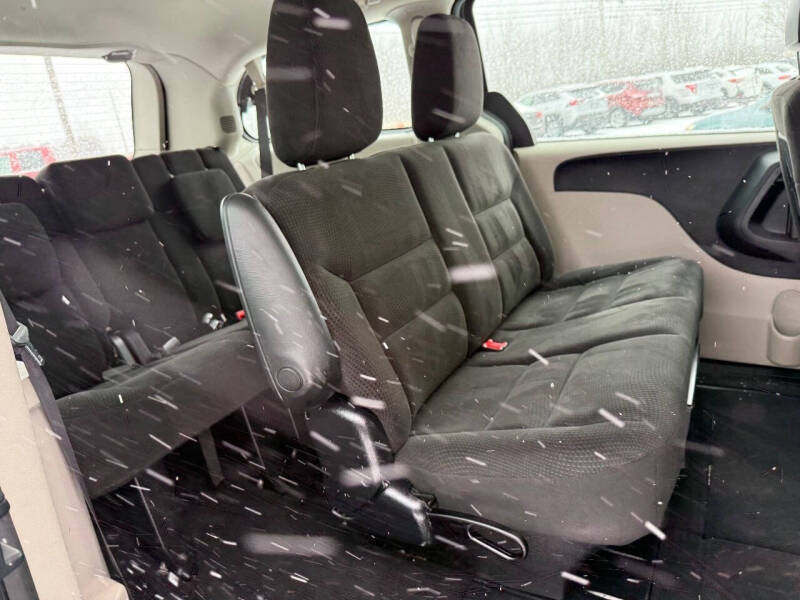 2015 Dodge Grand Caravan American Value Package