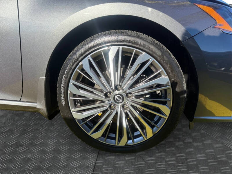 2023 Nissan Altima 2.5 SL