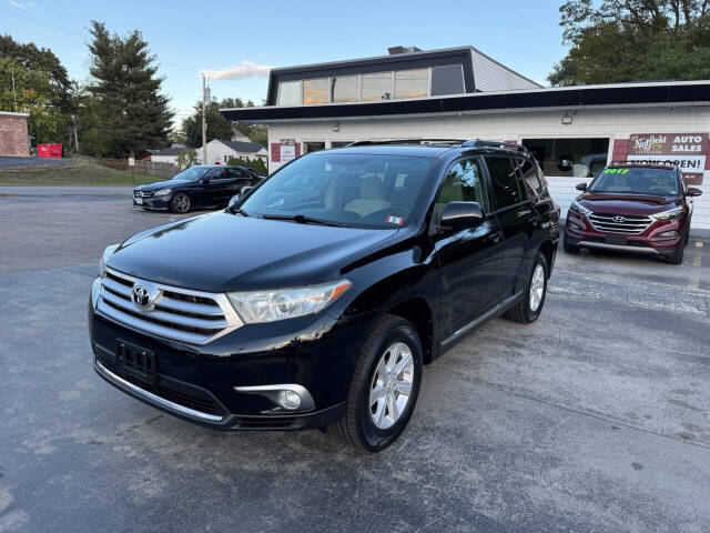 2012 Toyota Highlander for sale at Nutfield Petroleum in Londonderry, NH