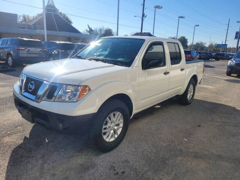 2016 Nissan Frontier SV photo 3