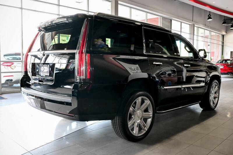 2017 Cadillac Escalade Luxury
