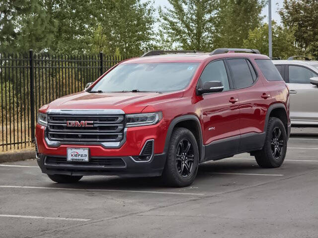 2022 GMC Acadia AT4