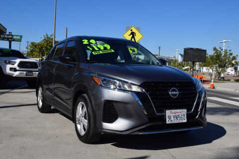 2024 Nissan Kicks S