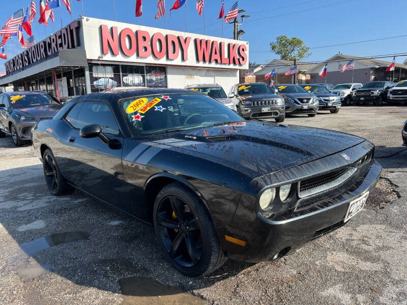 2009 Dodge Challenger for sale at Giant Auto Mart 2 in Houston TX