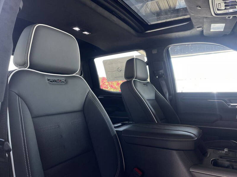 2025 GMC Sierra 1500 AT4X