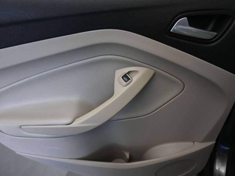 2014 Ford C-MAX Hybrid SE