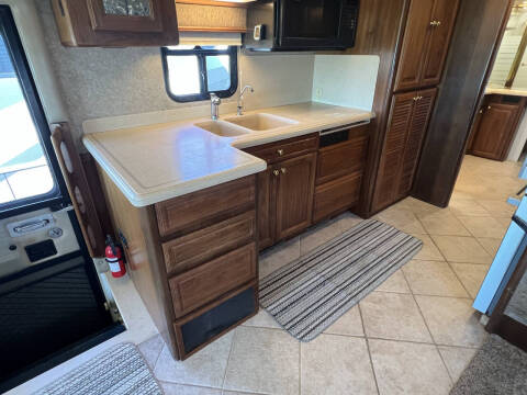 2002 Foretravel GV320 4010