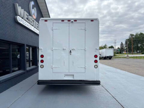 2006 Ford E350 Step Van