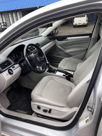 2012 Volkswagen Passat SE