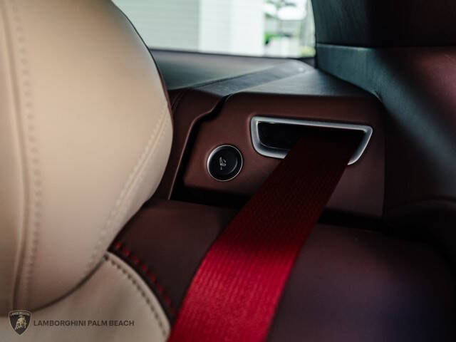 2023 Aston Martin DBX 707