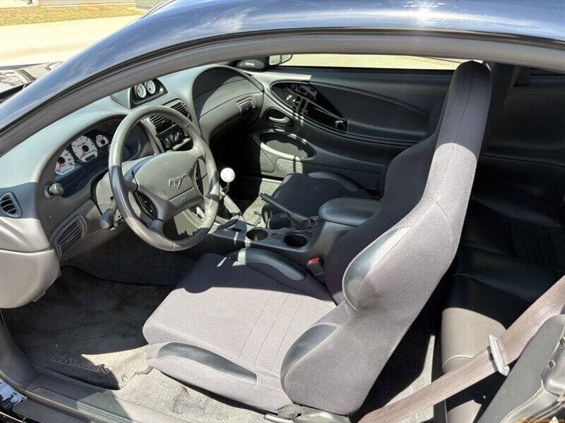 2002 Ford Mustang GT Deluxe