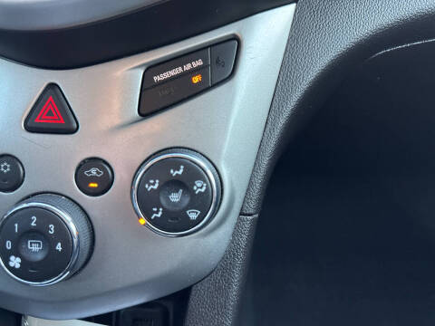 2018 Chevrolet Sonic LT Auto