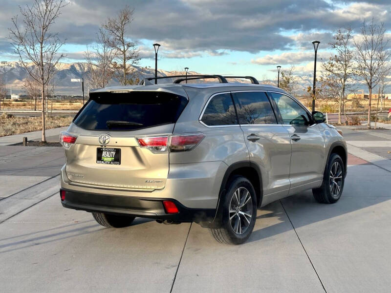 2016 Toyota Highlander XLE