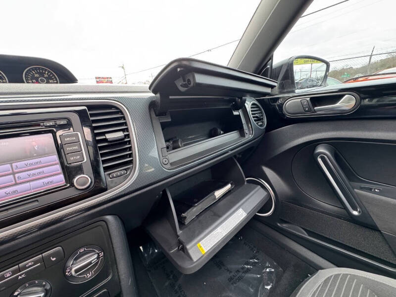 2013 Volkswagen Beetle Turbo Fender Edition