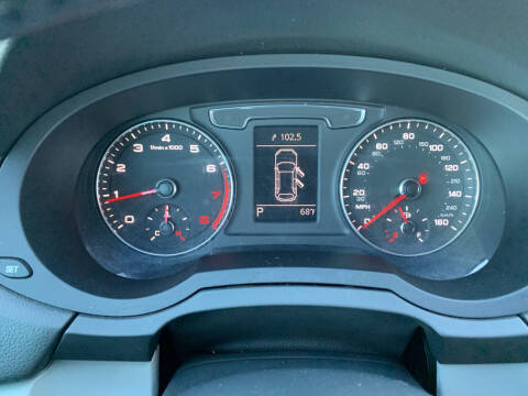 2017 Audi Q3 2.0T Premium