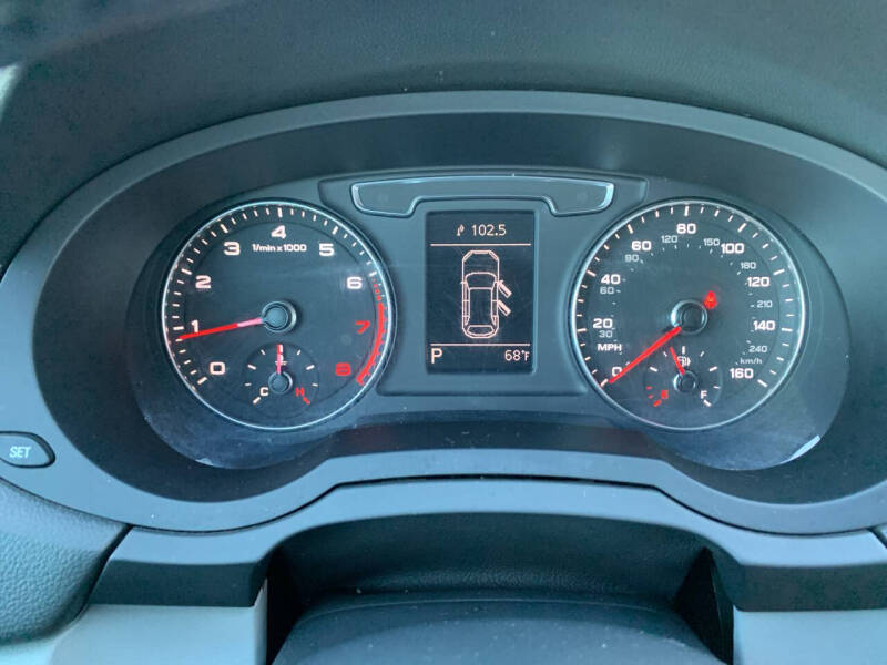 2017 Audi Q3 2.0T Premium