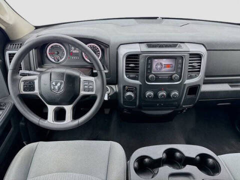 2024 RAM 1500 Classic SLT