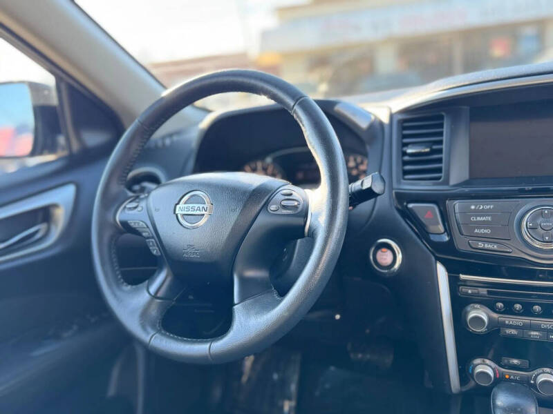 2017 Nissan Pathfinder