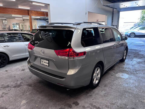 2014 Toyota Sienna