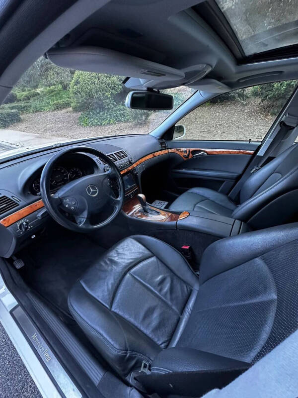 2005 Mercedes-Benz E-Class E 320