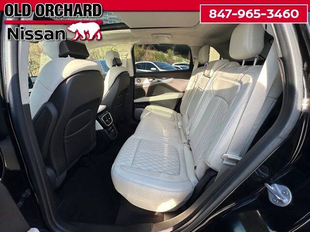 2022 Lincoln Nautilus Black Label