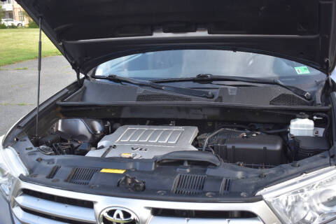 2012 Toyota Highlander SE