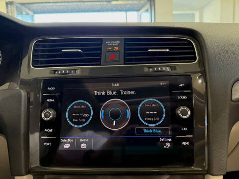 2018 Volkswagen Golf TSI SE