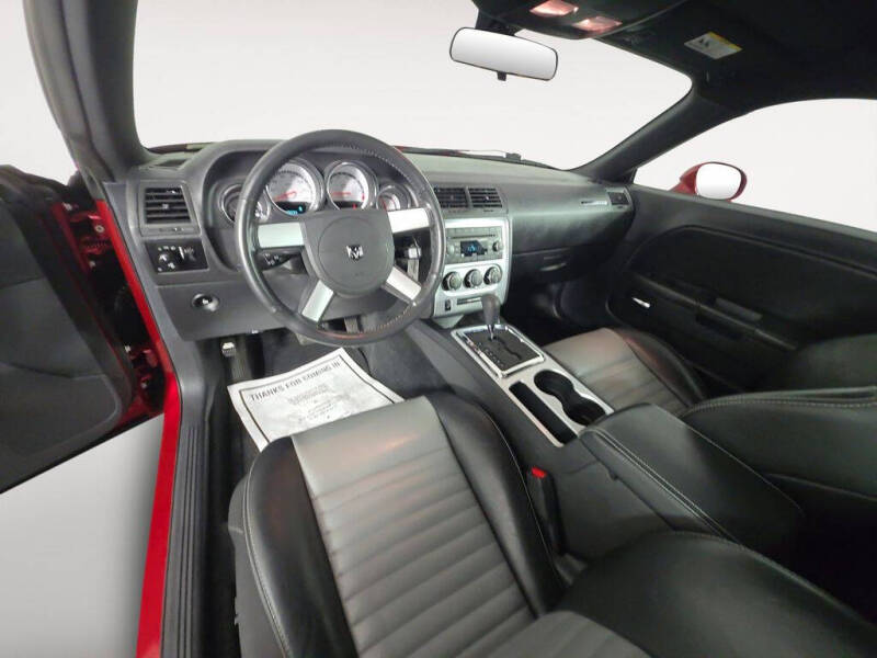 2009 Dodge Challenger SE