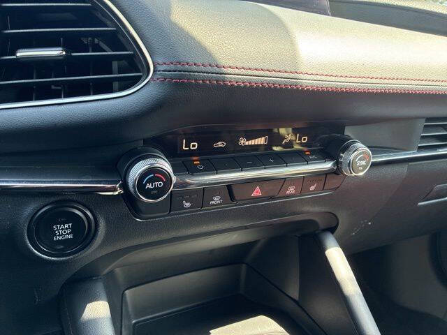 2022 Mazda Mazda3 Hatchback Carbon Edition