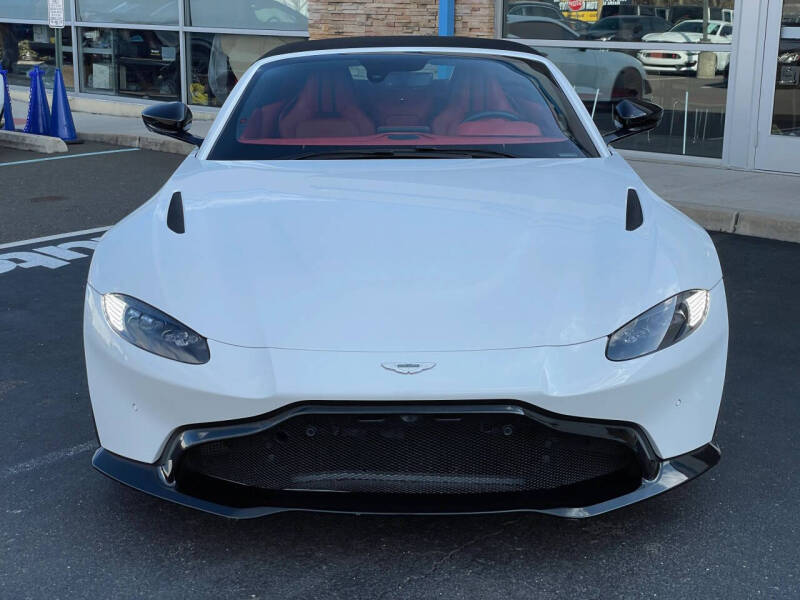 2021 Aston Martin Vantage