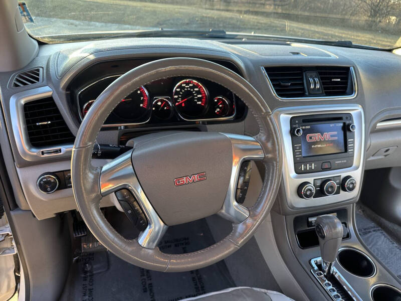2016 GMC Acadia SLE-2