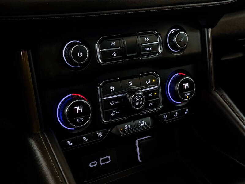 2021 Chevrolet Suburban High Country