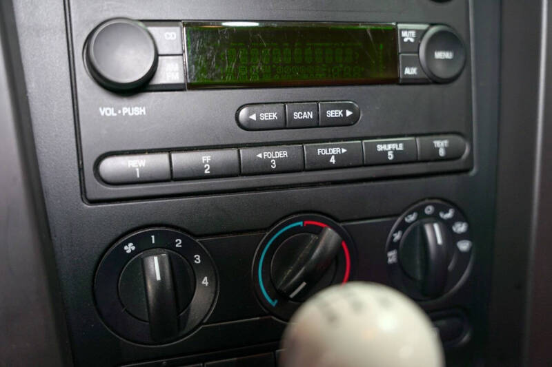 2005 Ford Mustang GT Premium