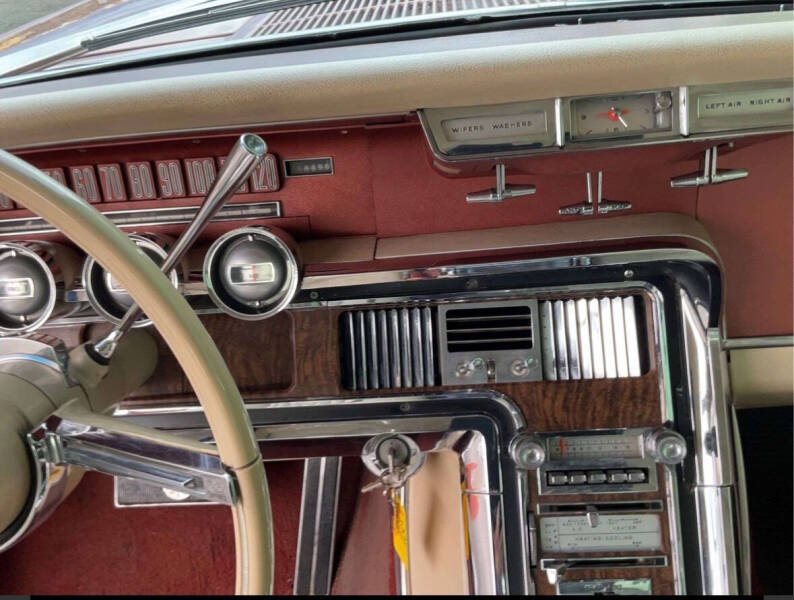 1965 Ford Thunderbird